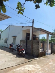 Cần bán nhà 2 mặt tiền kiệt 4m ngay sau lưng nhà mặt tiền DT602, gần UBND xã Hoà Ninh và trường cấp 1, cấp 2 Nguyễn Viết Xuân tại Quảng Nam