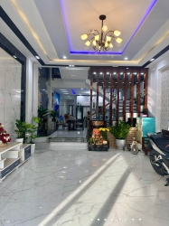 Nhà 3 tầng sát sông - Diện tích 100m2 - Giá 6 tỷ tại Quảng Nam