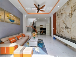 n Nhà 3 Tầng Mới Kiệt Ô Tô 4m Tô Hiệu tại Quảng Nam