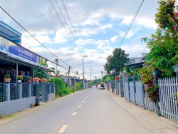 Tram Chinh Chu can ban dat Duy Trinh gan UBND Xa tại Quảng Nam