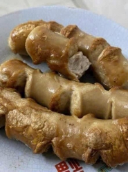 Nhà em sẵn giò chả, xúc xích, bánh đa phở gửi từ Thái Bình vào tại Quảng Nam
