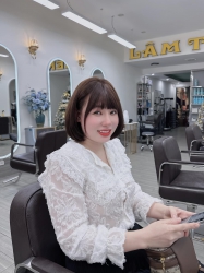 Cô gái tóc ngắn năng động trẻ trung dễ thương tại Quảng Nam