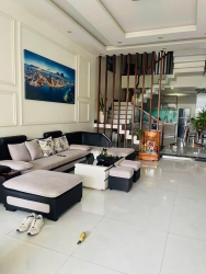 Cho thuê nhà 4 tầng Phan Huỳnh Điểu thuộc Nam Hòa Xuân tại Quảng Nam