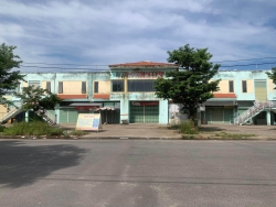 Sụp hầm 1 lô chợ điện Nam Trung tại Quảng Nam