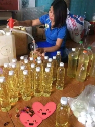 Tinh dầu sả nhà làm tại Quảng Nam