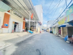 Bán đất tặng nhà cấp 4 mặt tiền chợ kinh doanh buôn bán tấp nập giá chỉ 5 tỷ 1 tại Quảng Nam