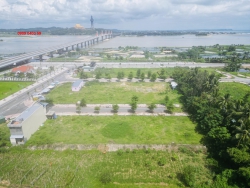 Bán nhanh nền đất Khu Đô Thị Phú Gia Hưng như hình bên dưới - Diện tích 125m2 (5mx25m) - Giá 1.x tỷ - Sổ Hồng Sẵn tại Quảng Nam