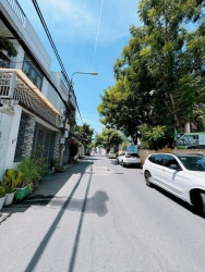 Bán nhà Hà Huy Tập, Đường nhựa 7m, oto đậu trước nhà thoải mái tại Quảng Nam