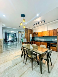 Đường 7m5 lề 3m Hướng Đông Nam, 4 Phòng Ngủ, 3WC, Gần Chợ Hoà Xuân tại Quảng Nam