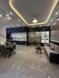 n nhà 3 tầng kiệt Trần Cao Vân- Gần Mẹ Nhu tại Quảng Nam