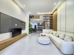 n nhà Phan Thi Nể gần bãi tắm Nguyễn Tất Thành, Diện tích 81m2, Sàn xây dựng 230m2 tại Quảng Nam