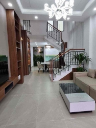 Bán gấp 2 nhà liền kề 3 tầng phong cách cổ điển tại Quảng Nam