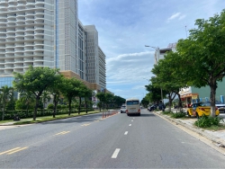 Bán nhà 3 tầng 3 mê mặt tiền Hoà Minh gần biển tại Quảng Nam