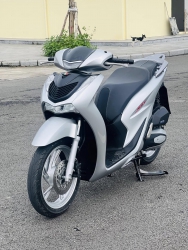Sh màu bạc poscher đang hot nhat nam tại Quảng Nam