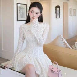 Siêu phẩm cao cấp cập bến Mẫu mới mỗi ngày tại Her Clothing & MakeupBản & Cho thuê Váy Dự Tiệc, Váy tại Quảng Nam