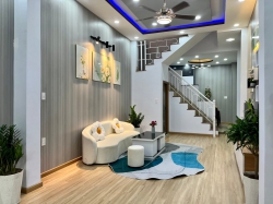 Bán Nhà 3 Tầng Mặt Tiền Kinh Doanh tại Quảng Nam