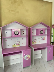 Các phụ huynh nhanh tay sắm cho các con một bàn học nhựa Đài Loan để kịp vào năm học mới nào tại Quảng Nam