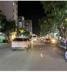 Bán nhà mặt tiền Nguyễn Văn Thoại lô góc - Nhà cấp 4 - Đường ô tô tránh giá chỉ 5 tỷ tại Quảng Nam