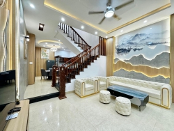 Hạ giá bán nhanh nhà 3 tầng ngay trung tâm thành phố Kiệt Hoàng Diệu tại Quảng Nam