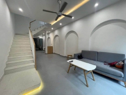 Bán nhà đẹp 2 tầng Thủ Khoa Huân, gần biển Mỹ Khê tại Quảng Nam