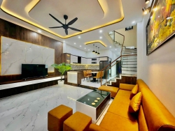 Bán Nhà 3 Tầng 120m2 Sân Vườn Kiệt 2 Oto Hòa Minh tại Quảng Nam
