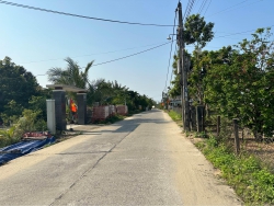 n gấp lô đất mặt tiền đường Lạc Long Quân tại Quảng Nam