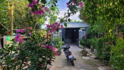 Chủ hạ thêm 50 triệu bán gấp lô đất 142m2 ngang 6m MT đường chính 33m Nam Kỳ Khởi Nghĩa tặng nhà C4 kiên cố 3 phòng ngủ và đất ngoài sổ tại Quảng Nam