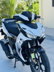 Win V3 màu trắng cuối 2022 màu trắng đẹp keng tại Quảng Nam