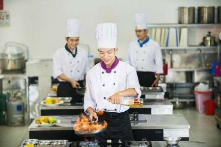 Cần tuyển gấp nhân viên tạp vụ phục vụ tết tại Quảng Nam