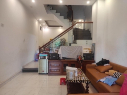 Cho thuê nhà 2 tầng mặt tiền Hoàng Minh Thảo tại Quảng Nam
