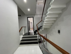 Gấp Bán Nhà 3 Tầng đường 5.5m tại Quảng Nam