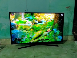 Thanh lý tivi Samsung 49 inch mới keng ai cần ib em nhé tại Quảng Nam