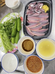 Bán có tâm nên khách cứ người ni gth cho người khác, cảm ơn những vị khách dễ thương của em tại Quảng Nam