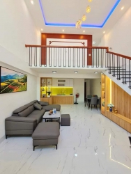 Nhà đẹp chỉ xách valy vào ở kiệt Nguyễn Phước Nguyên Chỉ có 2 triệu 580 còn thương lượng full Nội Thất tại Quảng Nam