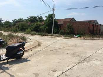  Bán đất nền Điện Thắng Bắc, sổ đỏ rõ ràng, giá chỉ 13 triệu/m2. Nền 100 m2. Liên hệ: 0704.66.50.66 tại Quảng Nam