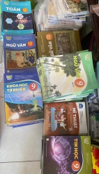 Sách lớp 5, lớp 7, lớp 9 đã về được ít, ghé nhé tại Quảng Nam
