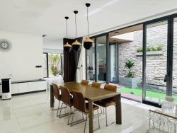Biệt thự 3 tầng sân vườn full nội thất cao cấp không khác gì tòa boutique tại Quảng Nam