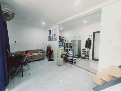HIẾM SƠN TRÀ NHÀ 2 TẦNG MỚI KENG ĐƯỜNG 5M5 BỀ NGANG 5M7 RỘNG RÃI 3 TỶ NHỈNH tại Quảng Nam