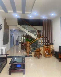 n nhà 3 tầng Mặt Tiền đường 7m5 Hòa Phú 9- Hòa Minh tại Quảng Nam