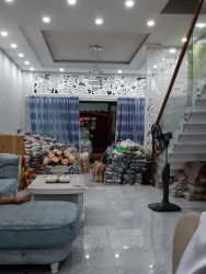 Bán đất tặng nhà cấp 4 diện tích lớn đường Nguyễn Công Hoan tại Quảng Nam