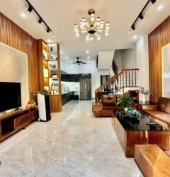 n nhà Hòa Cường Bắc - Nhà 4 tầng mới siêu đẹp chỉ 4 tỷ thương lượng tại Quảng Nam