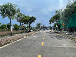 2 MẶT TIỀN KHU ĐÔ THỊ SỐ 3, VỊ TRÍ ĐÂT NẰM GIỮA TRƯỜNG ĐẠI HỌC FPT VÀ ĐẠI HỌC Y PHAN CHÂU TRINH tại Quảng Nam