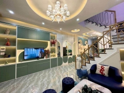 Nhà đẹp lỗng lẫy 3 tầng kiên cố mới xây được 3 năm tại Quảng Nam