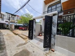 Bán Căn Nhà Villa Mini Tại Kiệt Tôn Đản - Hoà An - Full Nội Thất - Nhà Mới 100% Thiết Kế Theo Phong Cách Hiện Đại - 3 phòng ngủ - 2 toilet - sân xe rộng - nhà thoáng mát tại Quảng Nam