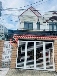 Nhà 2ty6 110m2 2 lầu toàn bộ nội thất gần trường Đại Học Sư Phạm Tôn Đức Thắng tại Quảng Nam