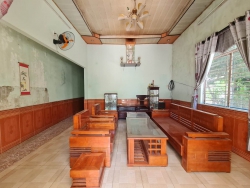 n nhà 2 phòng ngủ, 2 nhà vệ sinh và garage rộng tại Quảng Nam