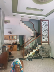 Nhà 2 tầng mặt tiền kinh doanh khu đông dân cư tại Quảng Nam