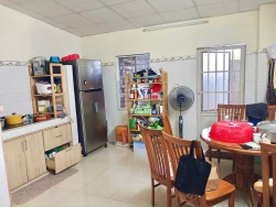 Bán nhà Trưng Nữ Vương, Trung Tâm Hải Châu, Ngay Khu Quân Đội, 85m2, MT 4m, Đường 8m, 2 Ôtô Tránh, Chỉ 3 Tỷ 7 tại Quảng Nam