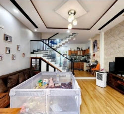 Sụp hầm nhà Kiệt Lê Trọng Tấn, TRUNG TÂM CẨM LỆ - NHÀ 2 TẦNG MỚI ĐẸP tại Quảng Nam