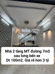 n Rẻ nhà 2 tầng mặt tiền đường 7m5 sau lưng bến xe, có sân ô tô tại Quảng Nam
